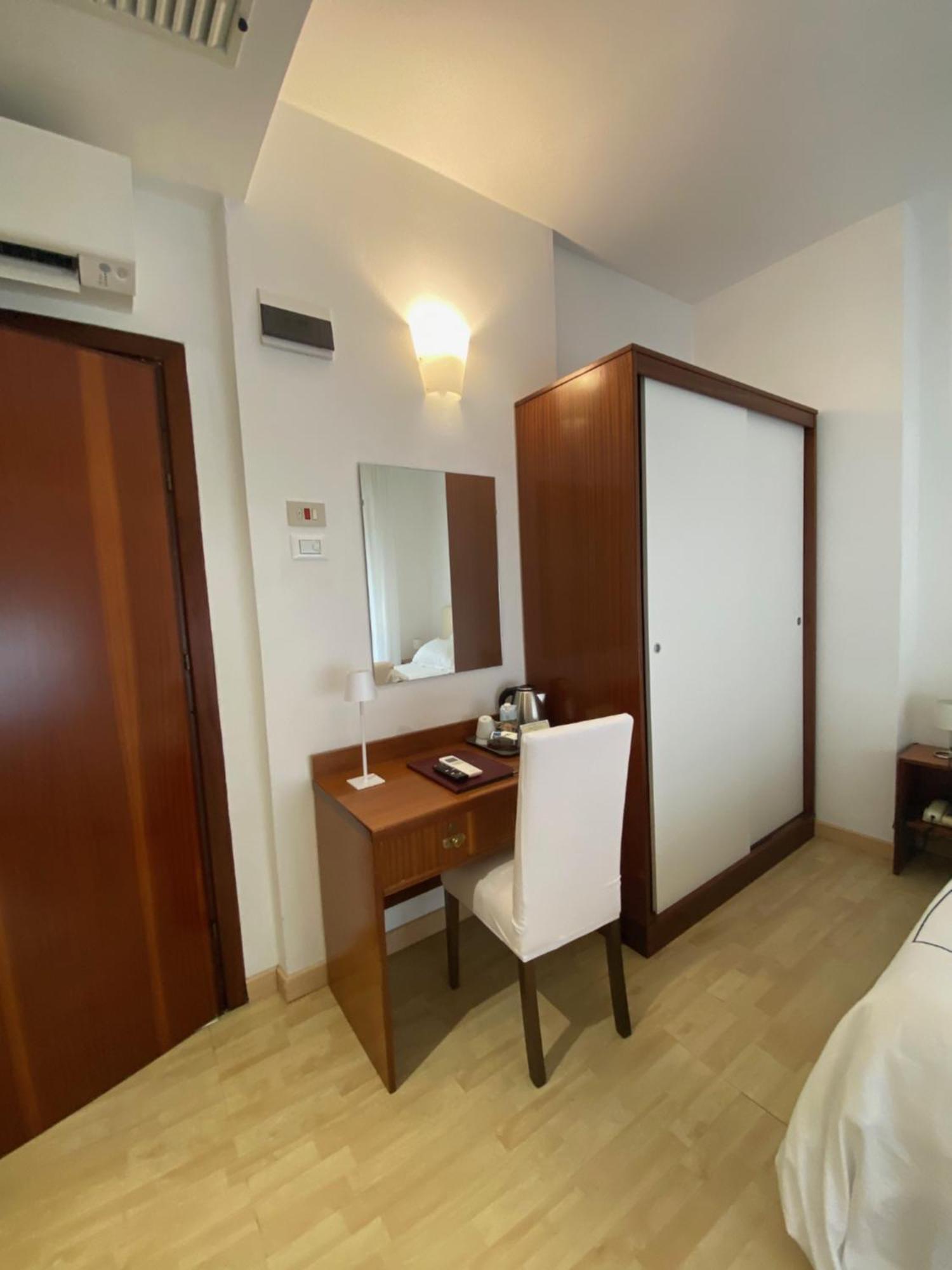 Hotel Internazionale Finale Ligure Εξωτερικό φωτογραφία