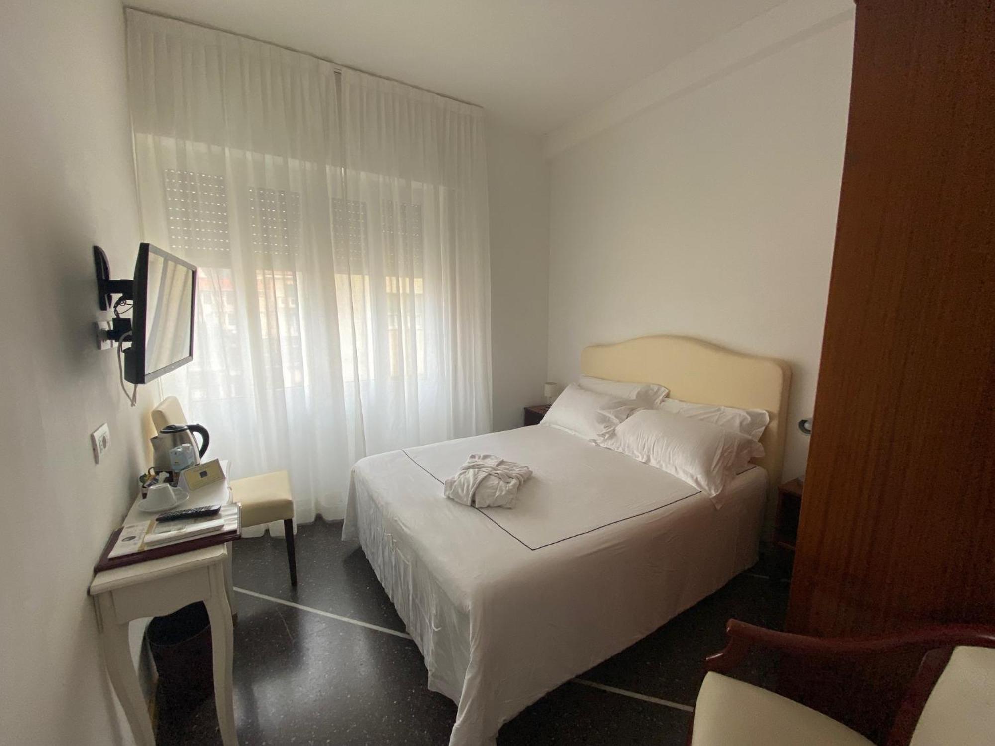 Hotel Internazionale Finale Ligure Εξωτερικό φωτογραφία